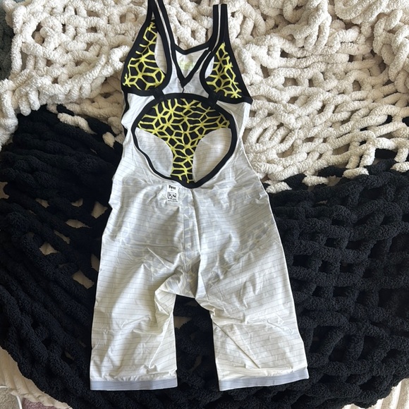 ARENA Women's Powerskin Carbon Air SL LTD Edition - Picture 2 of 2